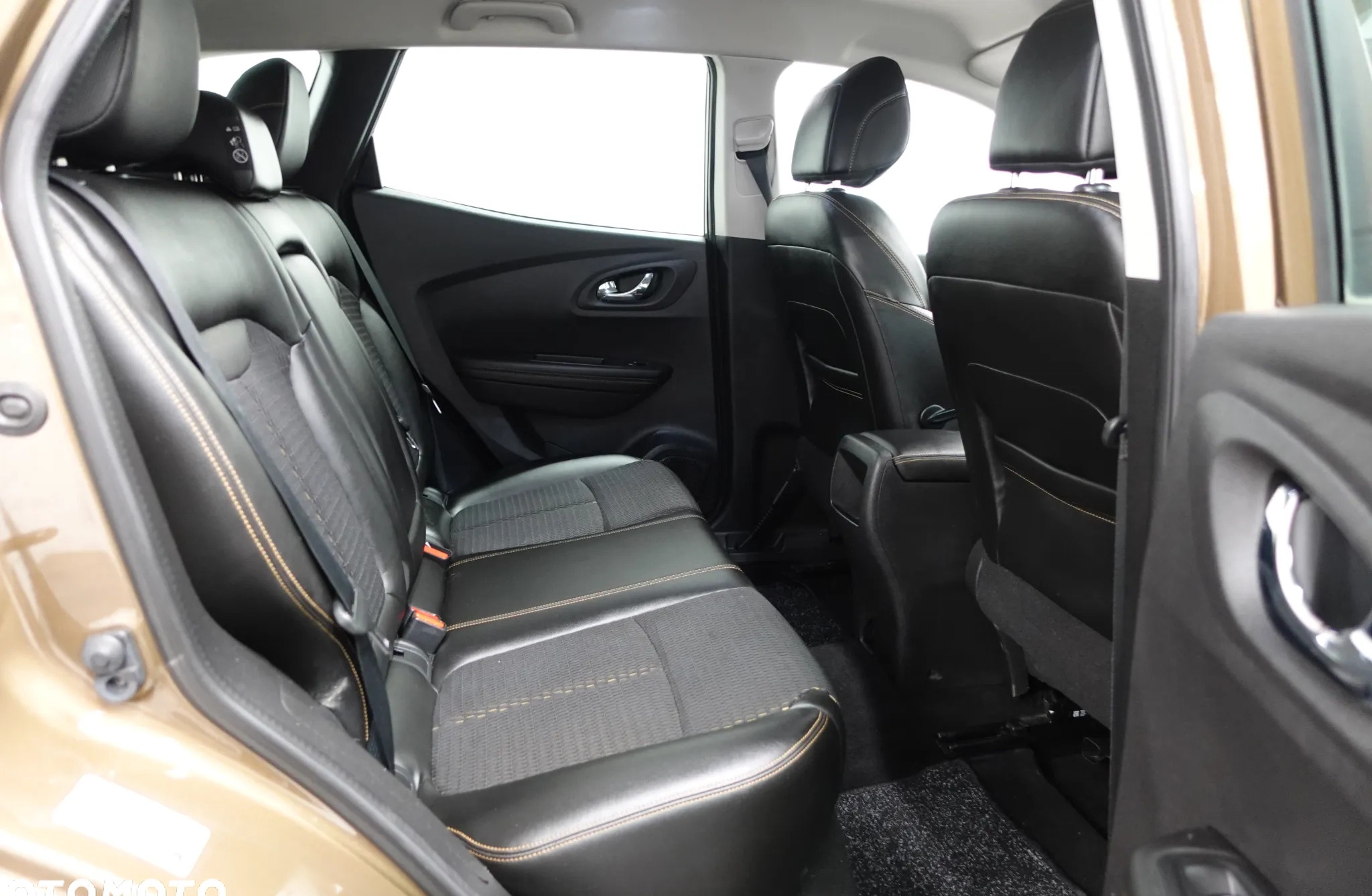 Renault Kadjar cena 57900 przebieg: 168346, rok produkcji 2015 z Rabka-Zdrój małe 742